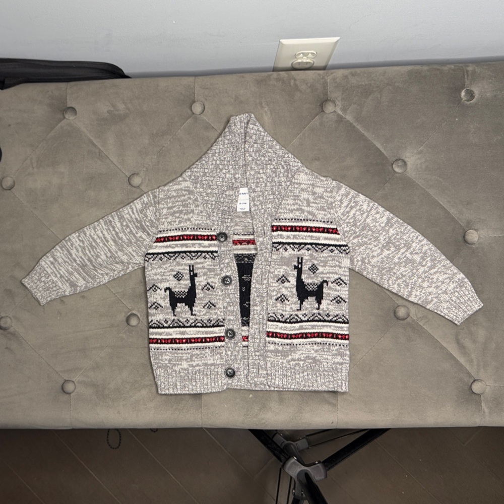 Old Navy Gray and Black Patterned Cardigan